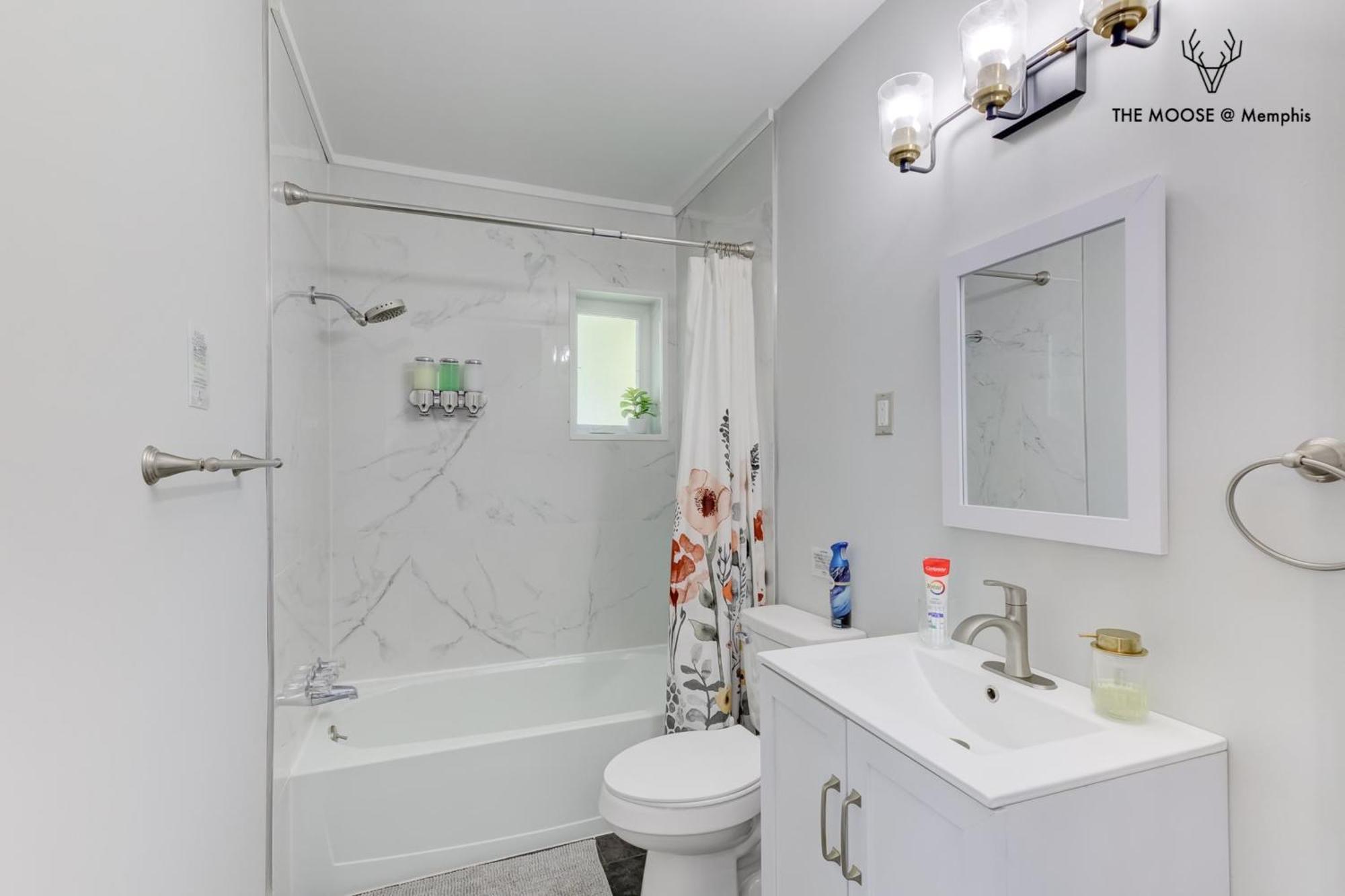 Apartamento The Moose #11 - Luxe Modern Loft With King Bed, Free Parking & Wi-Fi Memphis Exterior foto