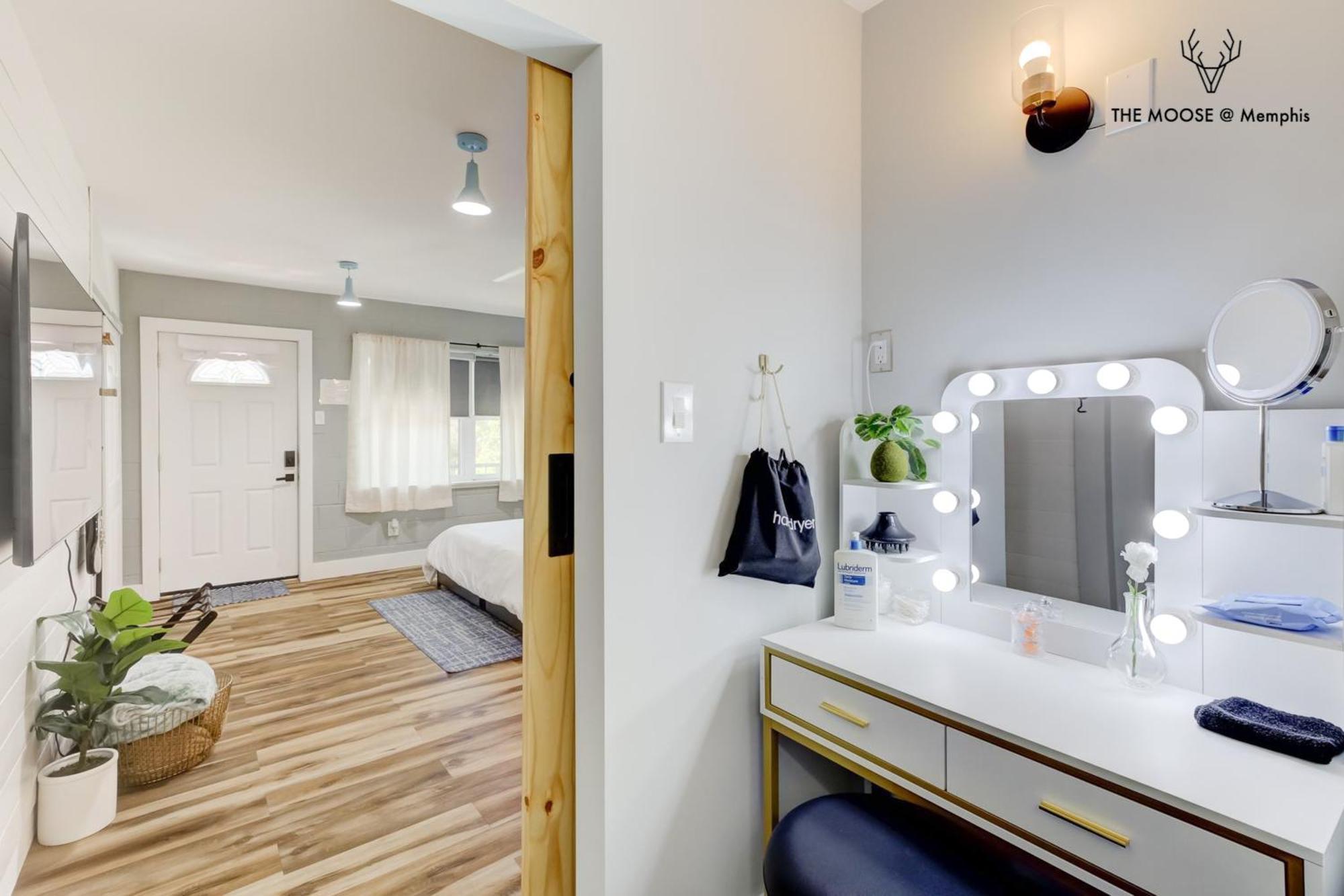 Apartamento The Moose #11 - Luxe Modern Loft With King Bed, Free Parking & Wi-Fi Memphis Exterior foto